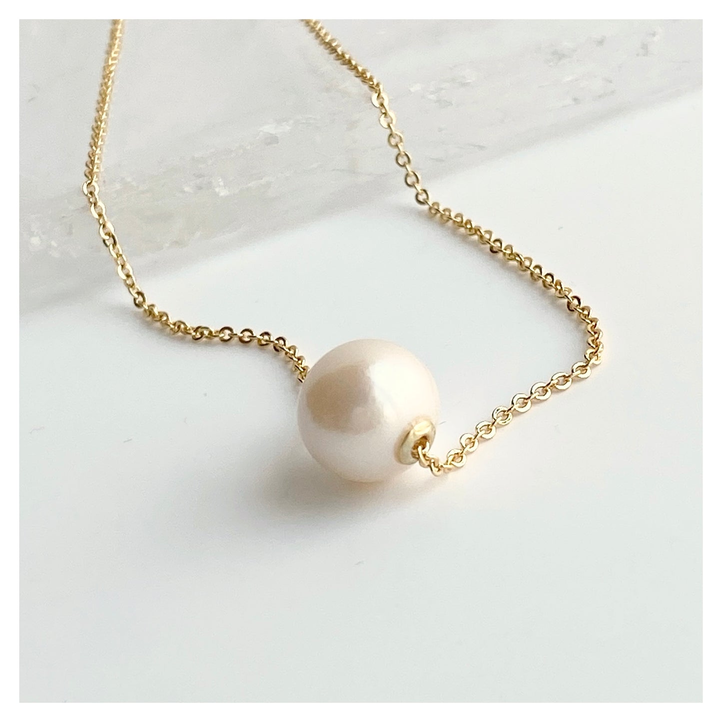 Solitaire Pearl Necklace