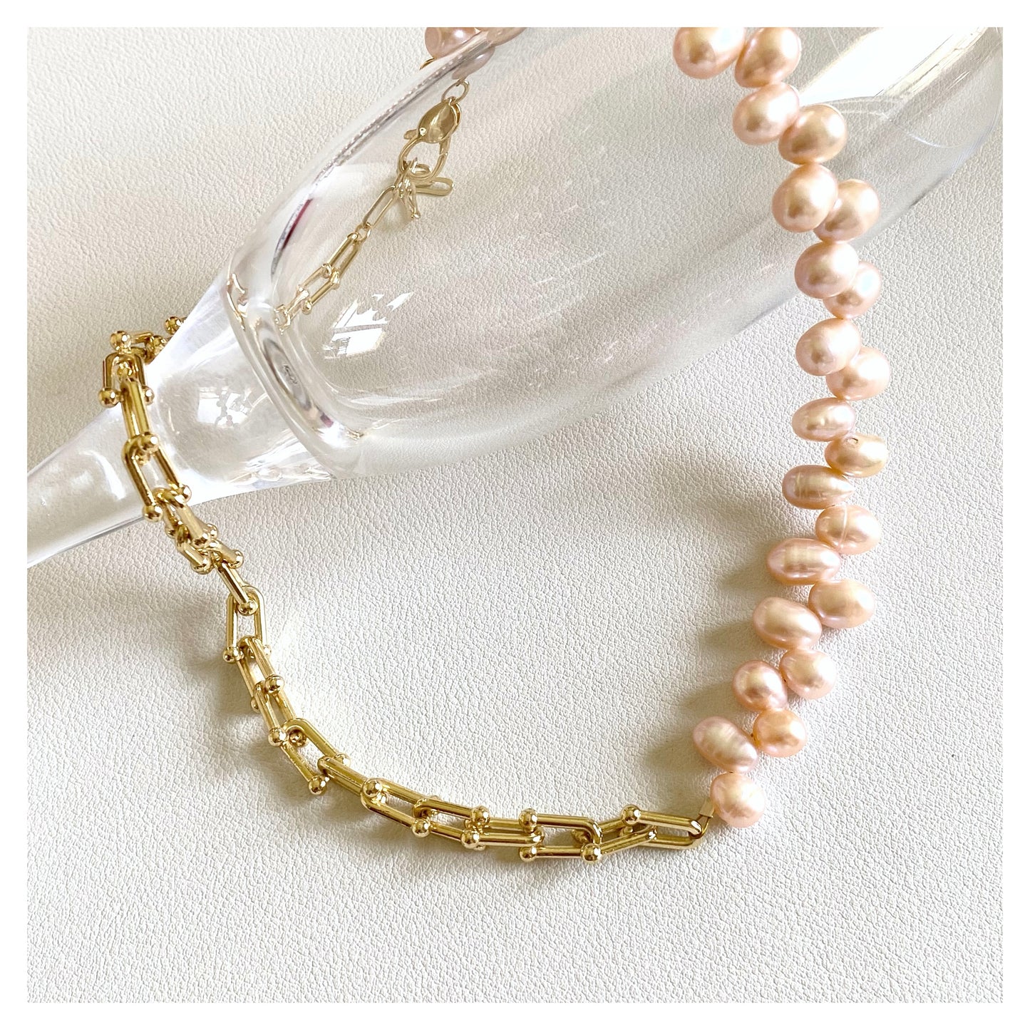 Peach Pearls Chunky Chain Necklace