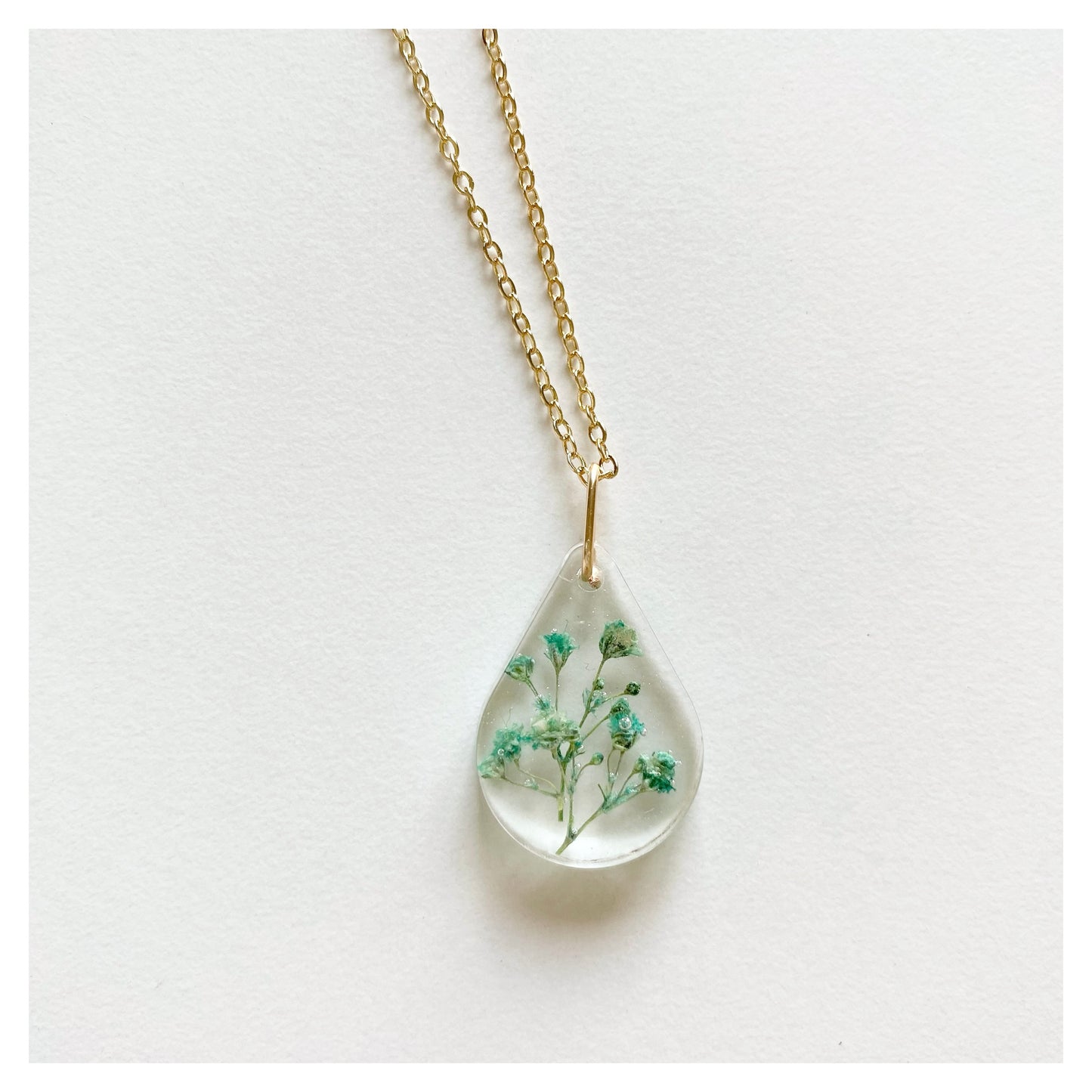 Green Flower Tear Drop Resin Necklace