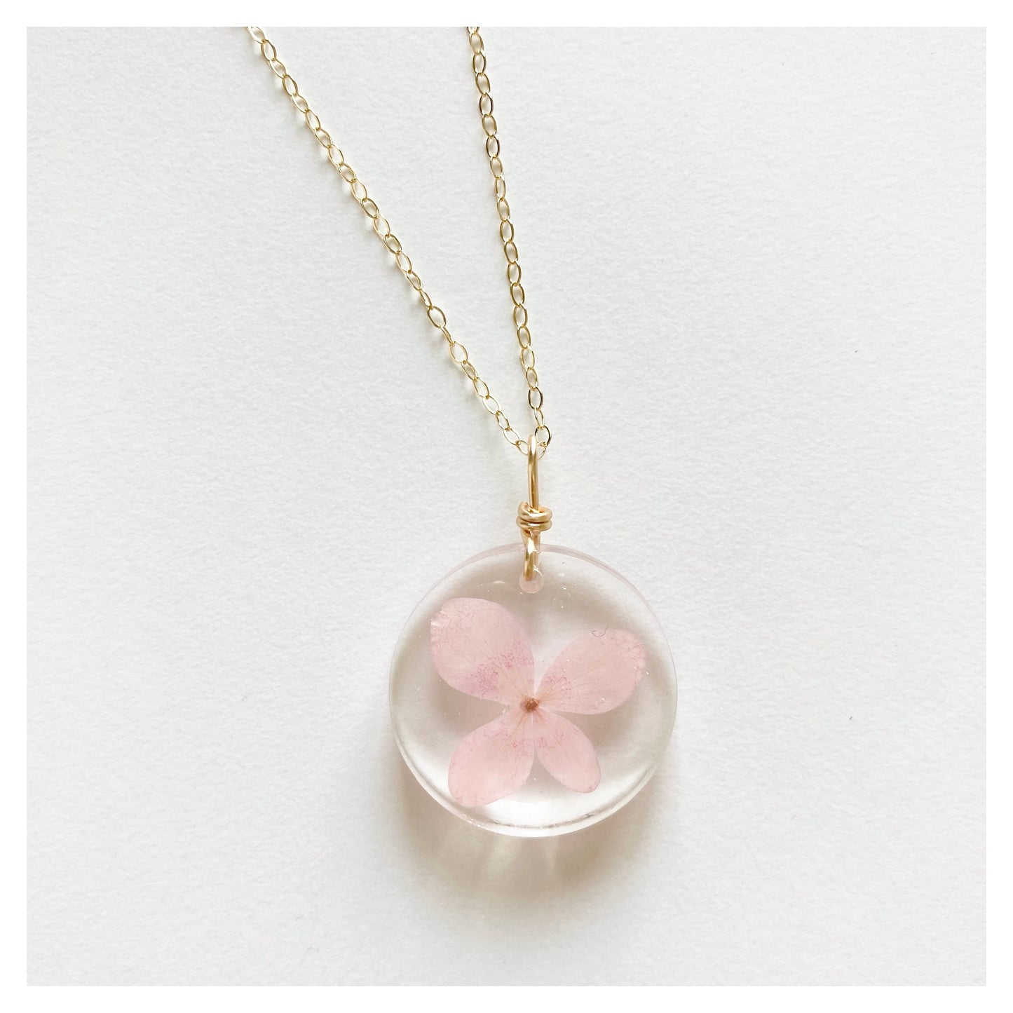 Four-Petal Pink Flower Round Resin Necklace