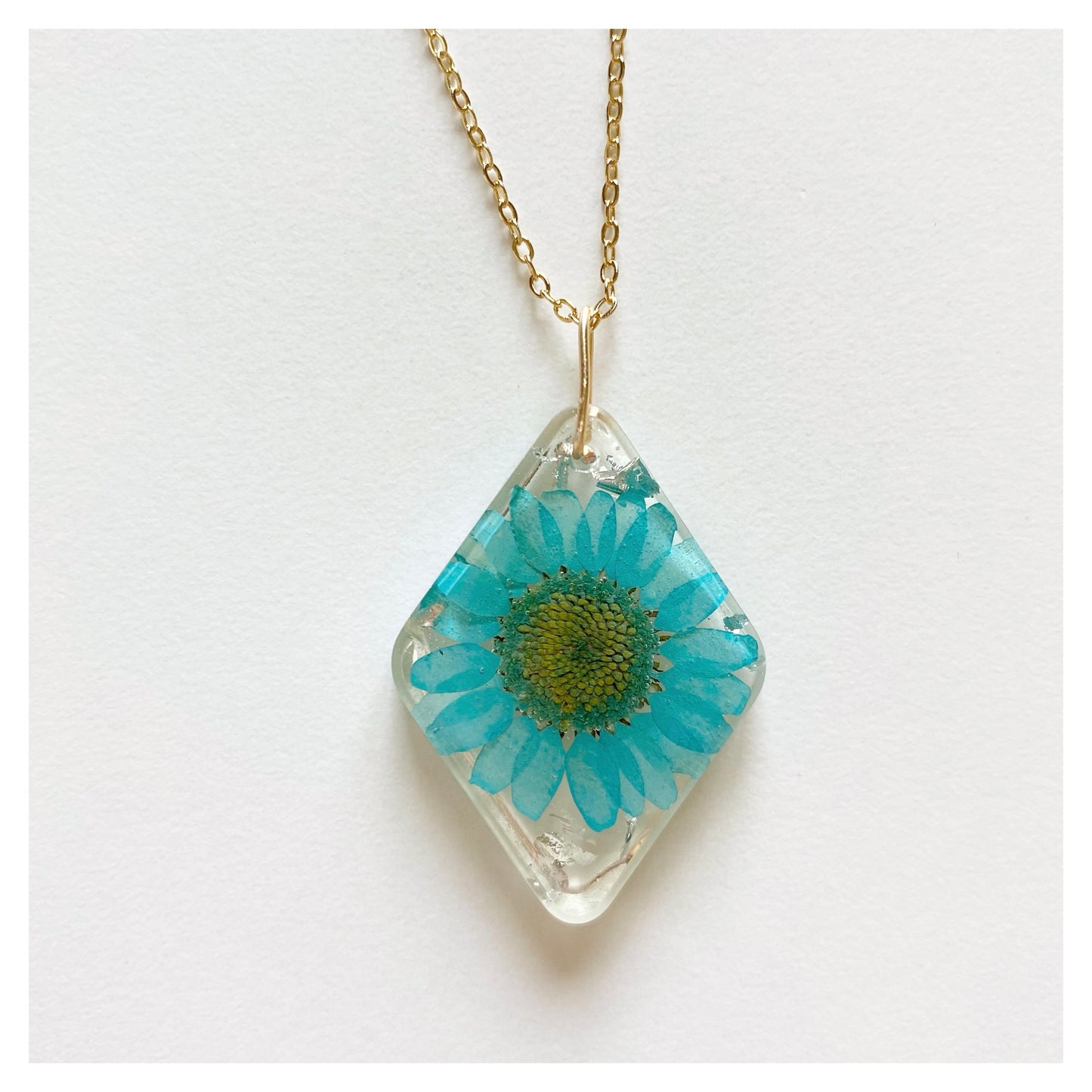 Blue Flower Diamond Resin Necklace