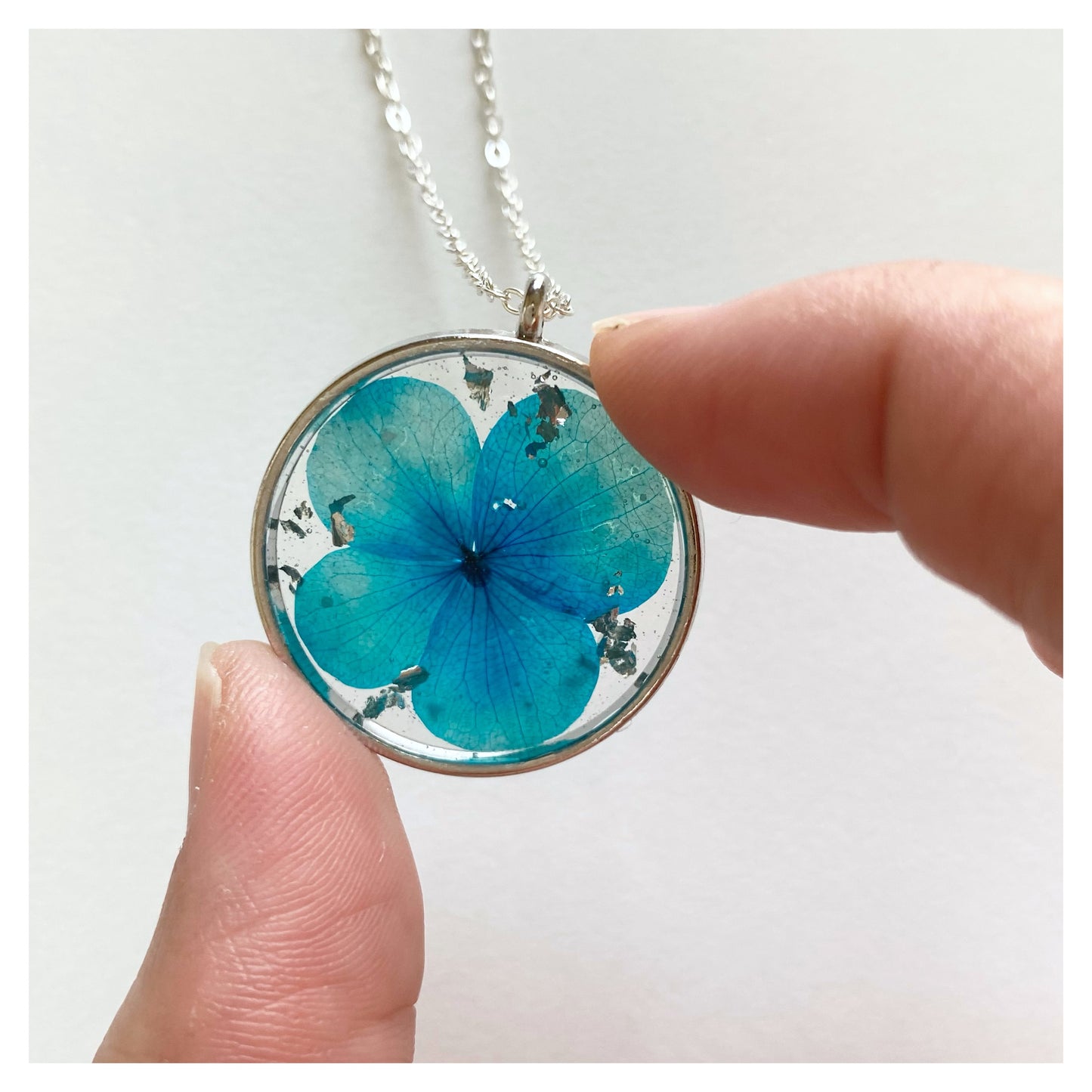 Blue Flower Round Resin Silver Necklace