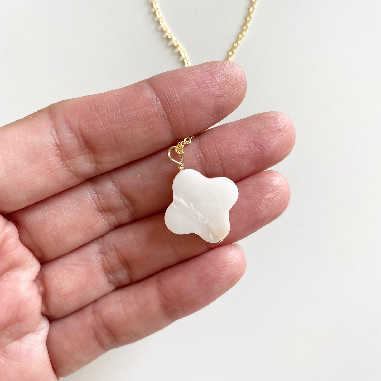 Clover Shell Necklace
