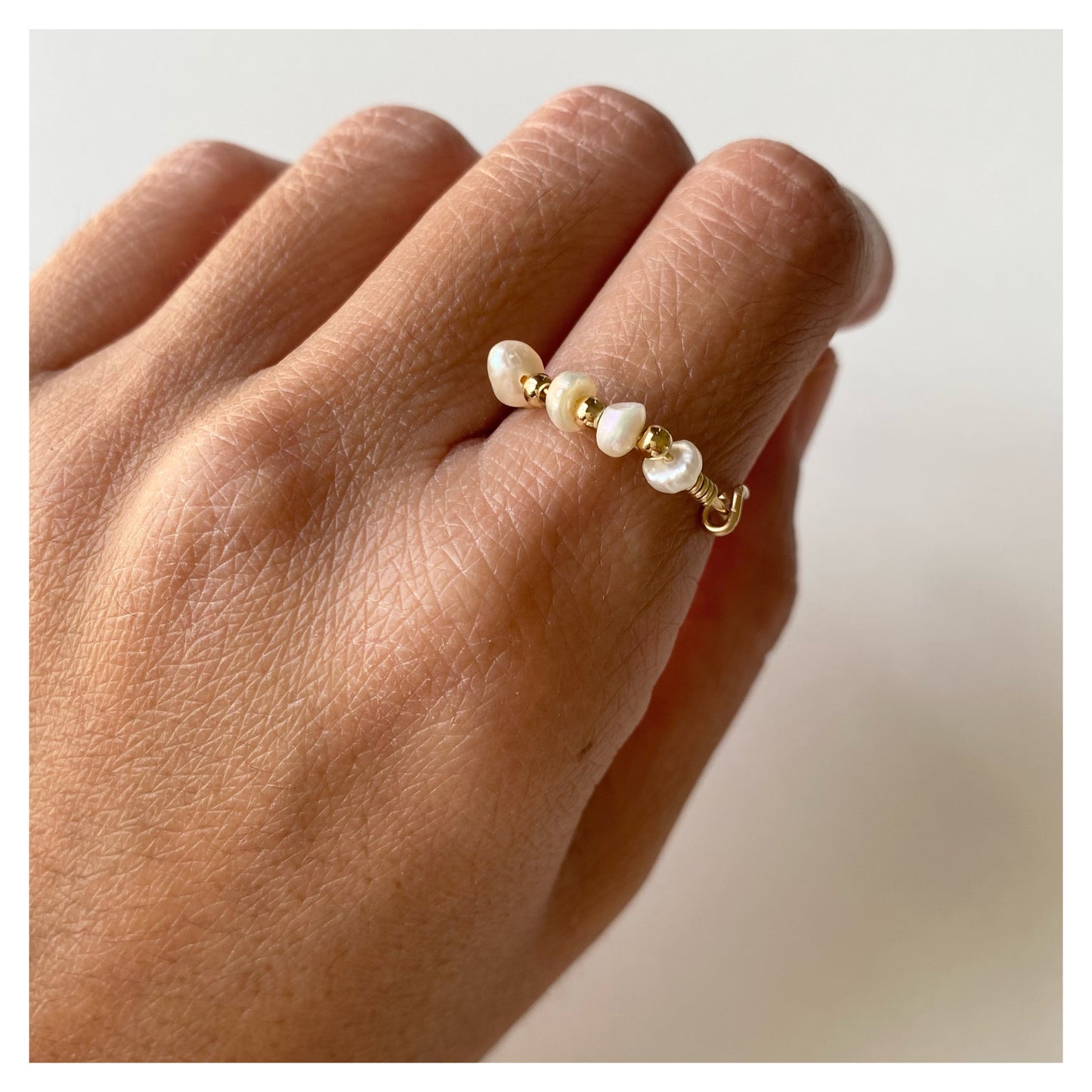 Mini Pearls Ring